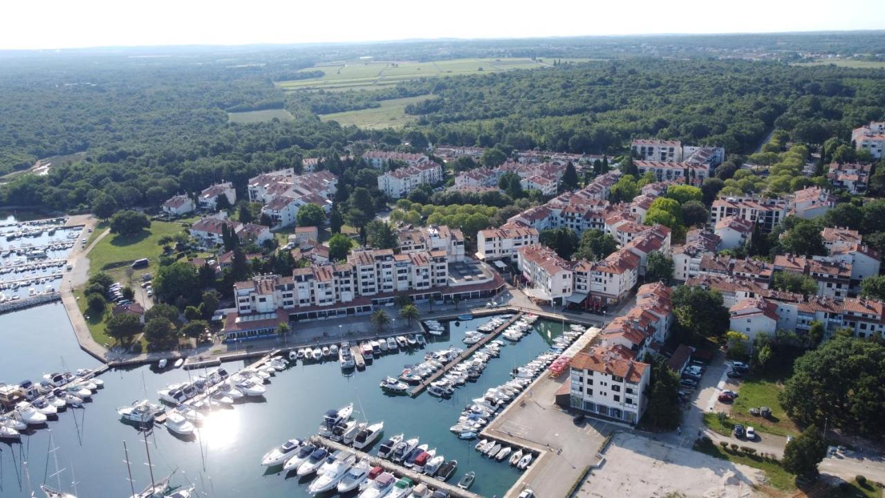 Apartamento Apartman Pirol - Pure Enjoyment & Relaxation Poreč Exterior foto